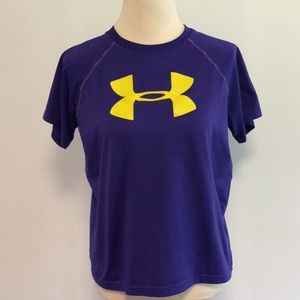 Under Armour top